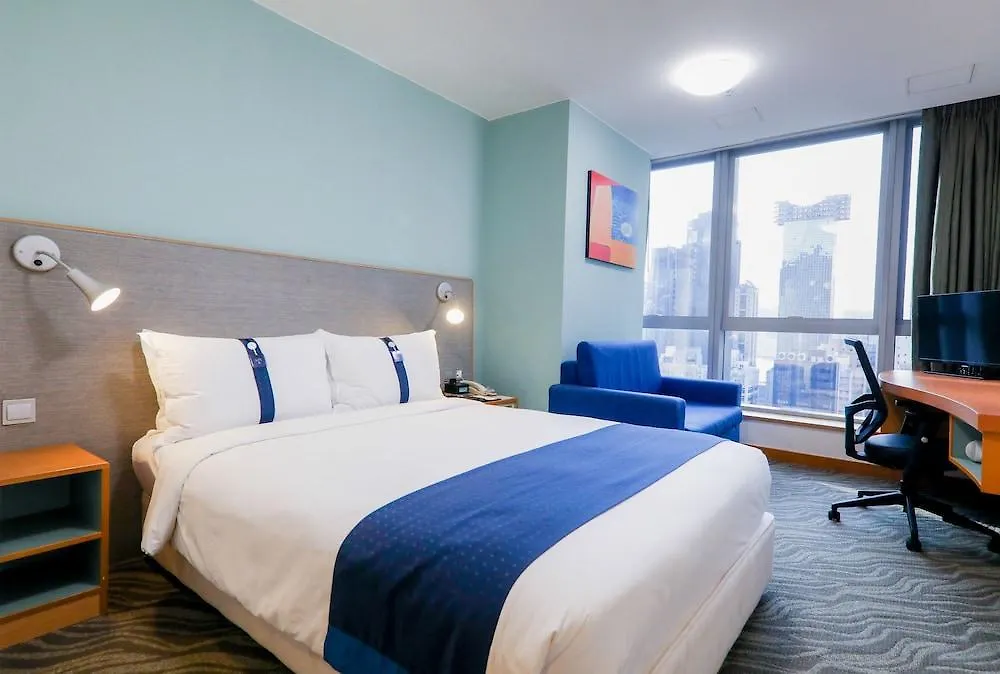 Holiday Inn Express Hong Kong Causeway Bay By Ihg 3*,