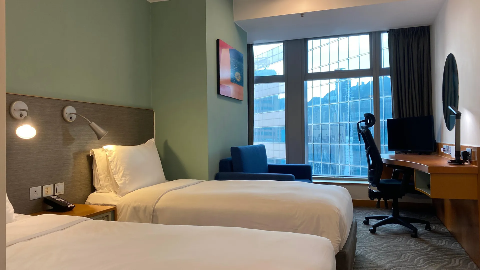 Holiday Inn Express Hong Kong Causeway Bay By Ihg